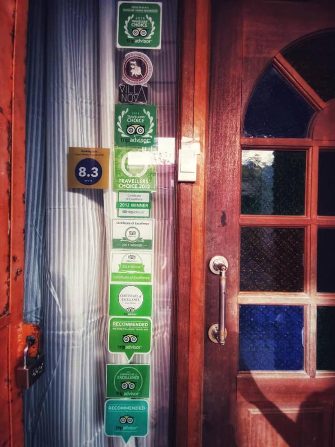 Treehouse Hostel Кучинг Екстериор снимка